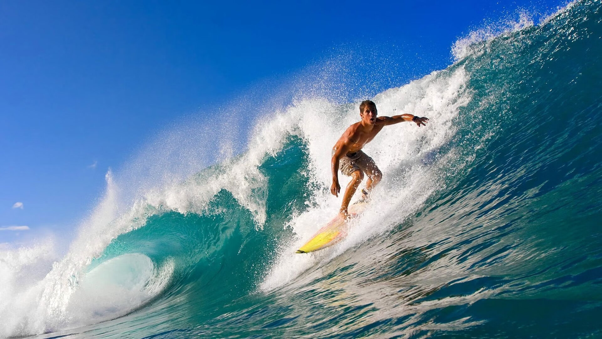 美加墨世界杯焦点战，爵士式铁血防守全面压制火箭闪电攻势