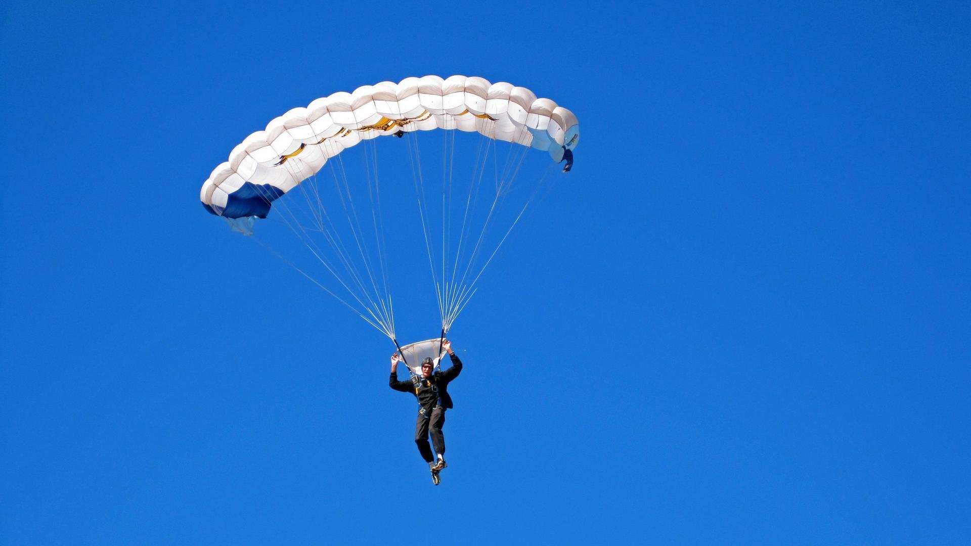 卡洛斯·琼斯化身攻防手术刀，南京同曦爵士逆转浙江广厦