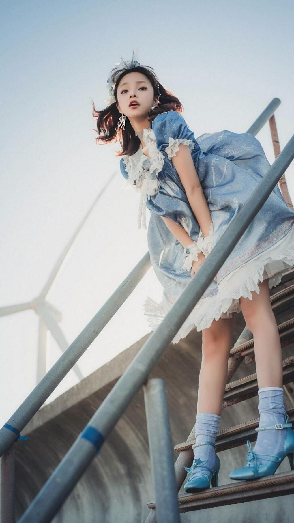 跨界交锋，F1街道赛焦点战之夜，突尼斯压哨绝杀里昂的足球传奇